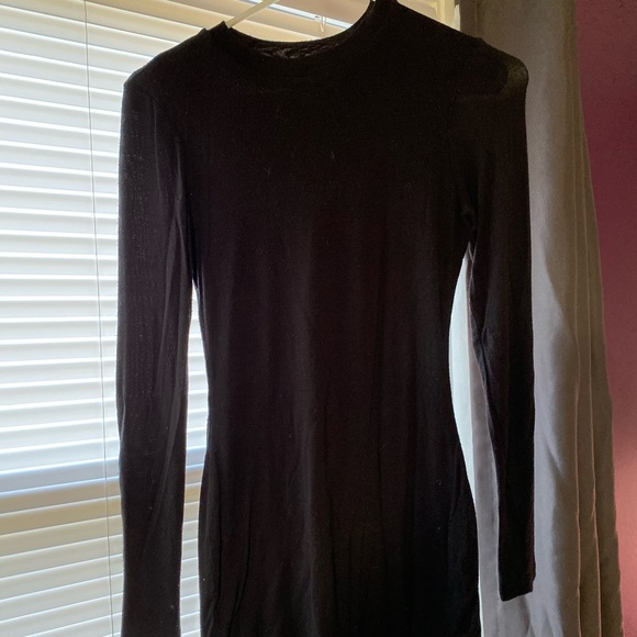 Dresses & Skirts - Black Long Sleeve Mini Dress